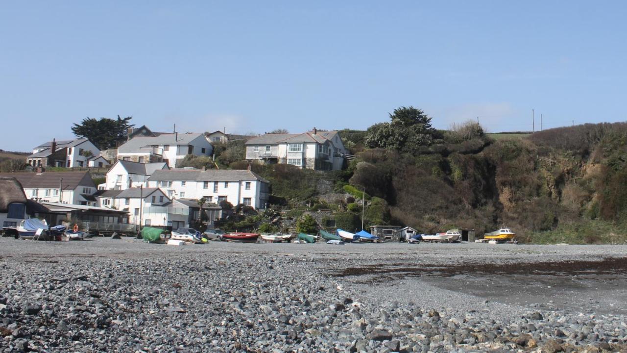 The Five Pilchards Inn Helston Exterior photo